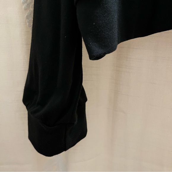 Black Cropped Drop Sleeve Zip Hoodie - Picture 6 of 10